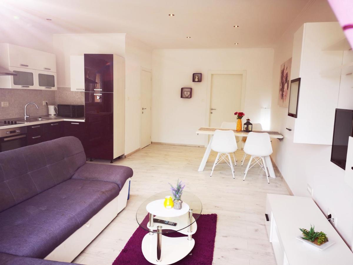 Apartmani "Sandro" Gonar Раб Екстериор снимка