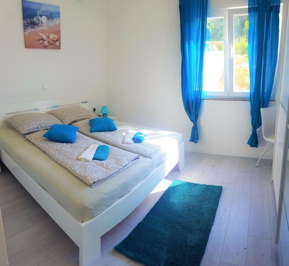 Apartmani "Sandro" Gonar Раб Екстериор снимка