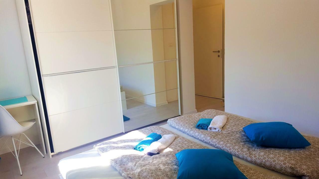 Apartmani "Sandro" Gonar Раб Екстериор снимка