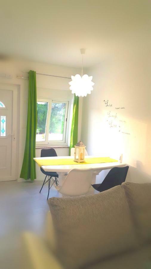 Apartmani "Sandro" Gonar Раб Екстериор снимка